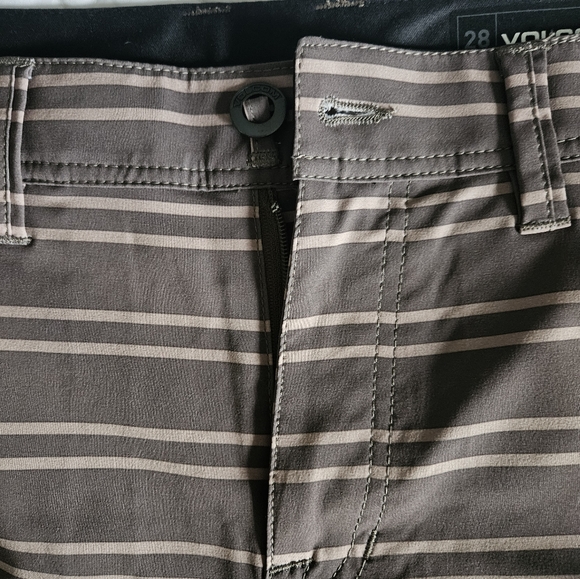 NWT Volcom Surf N Turf Hybrid Shorts - Picture 3 of 8